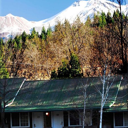 Strawberry Valley Inn Mount Shasta Kültér fotó