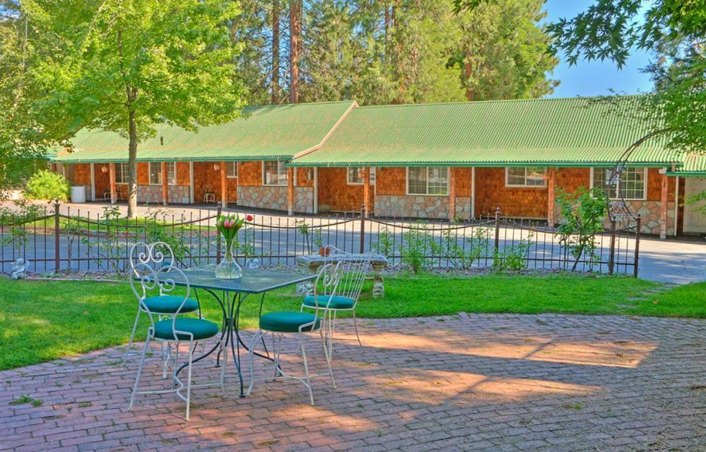 Strawberry Valley Inn Mount Shasta Kültér fotó